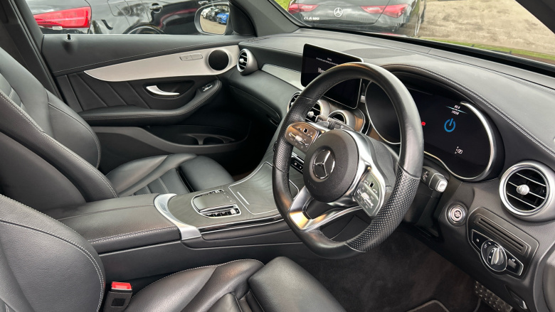 Mercedes-Benz GLC 300e 4Matic AMG Line Premium 5dr 9G-Tronic Estate